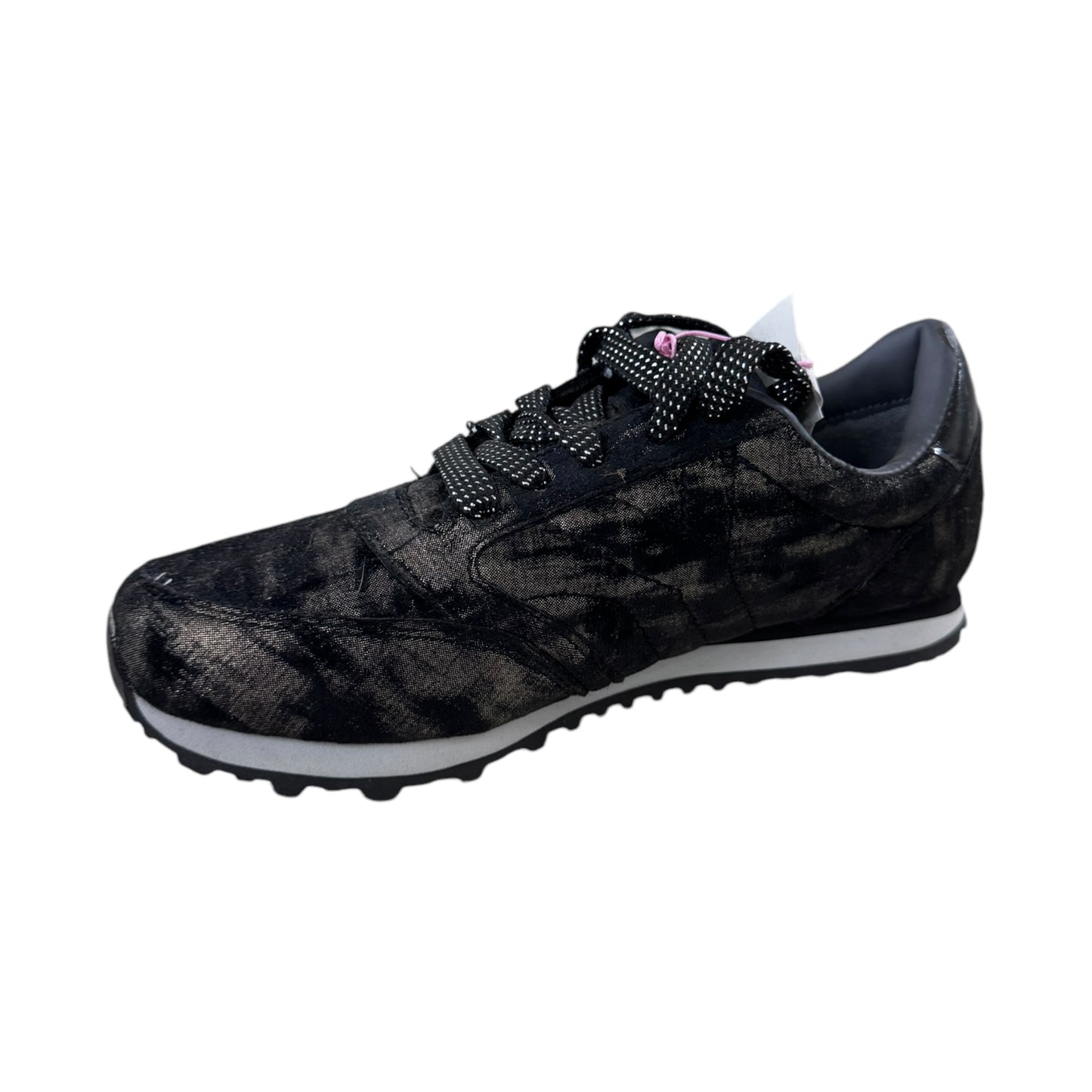 Sneaker YNot