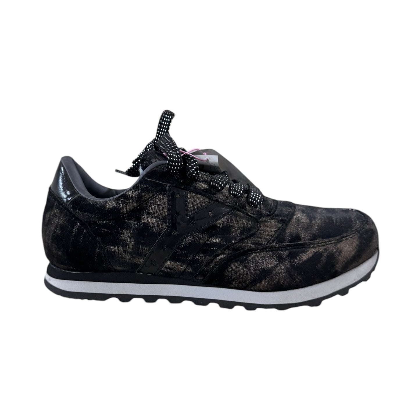 Sneaker YNot