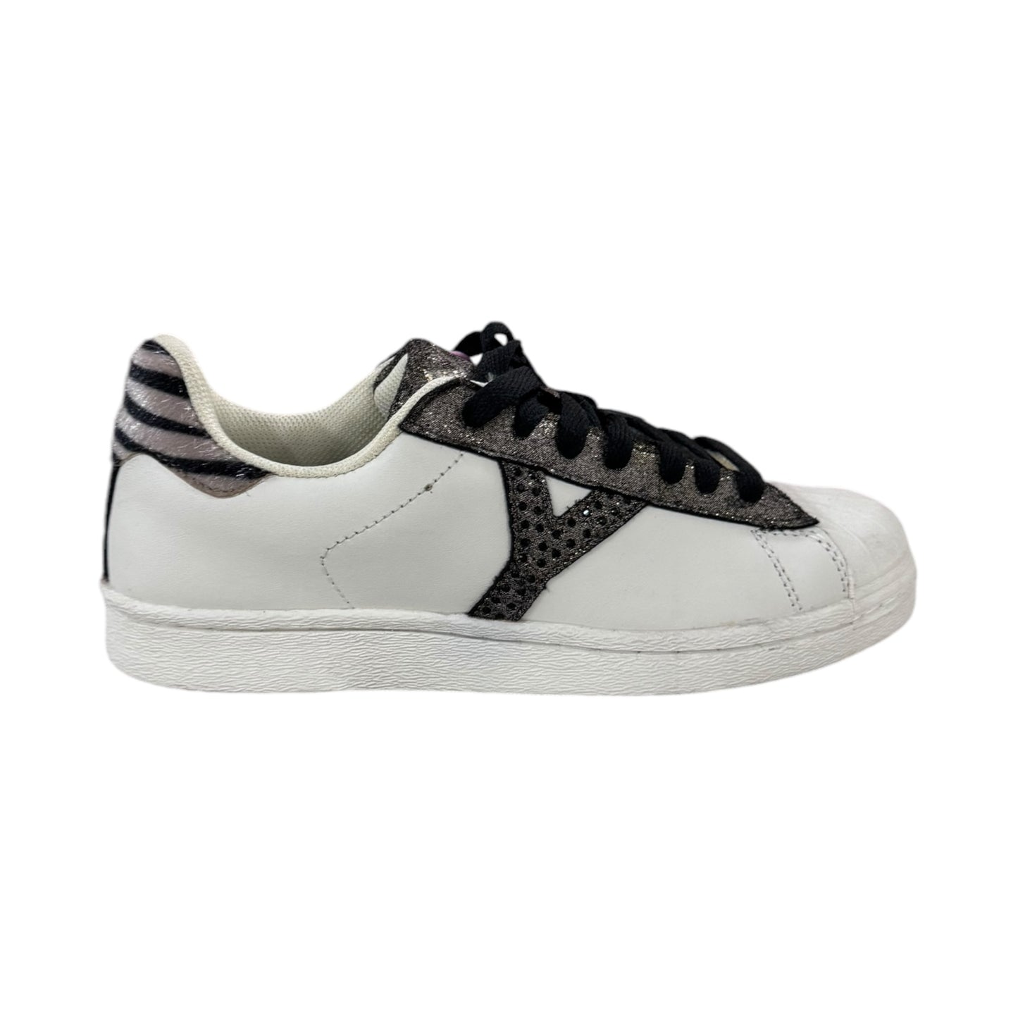 Sneaker YNot