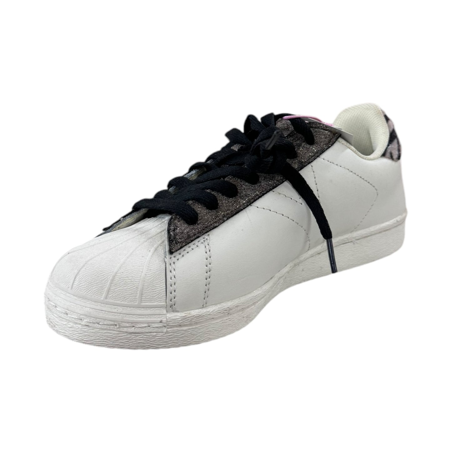 Sneaker YNot